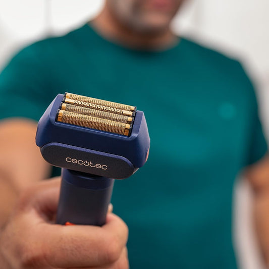 Cecotec Máquina de Barbear Laminar Waterproof PrecisionCare X-Trimm ProElite. Alumínio, 8500 rpm, 3 lâminas de titânio, 3 velocidades, autonomia 2h, IPX7, ideal para viagens, bloqueio de segurança