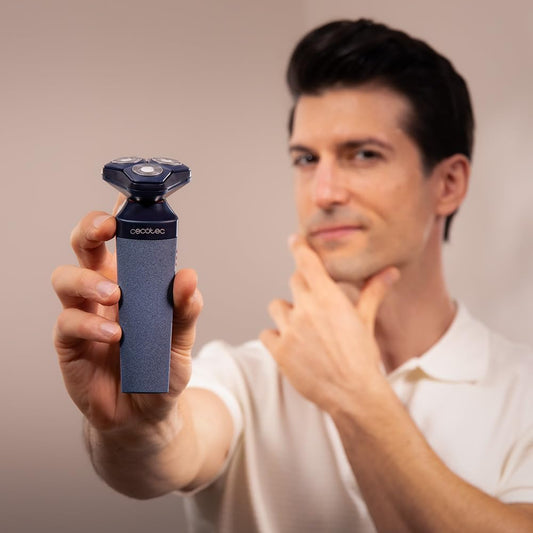 Cecotec Máquina de Barbear Rotativa PrecisionCare Elite. Autonomia 70 minutos, Lâminas de Aço Inoxidável, Resistente à Água IPX6, Uso Diário ou de Viagem, Desempenho Potente e Eficiente, 7200rpm