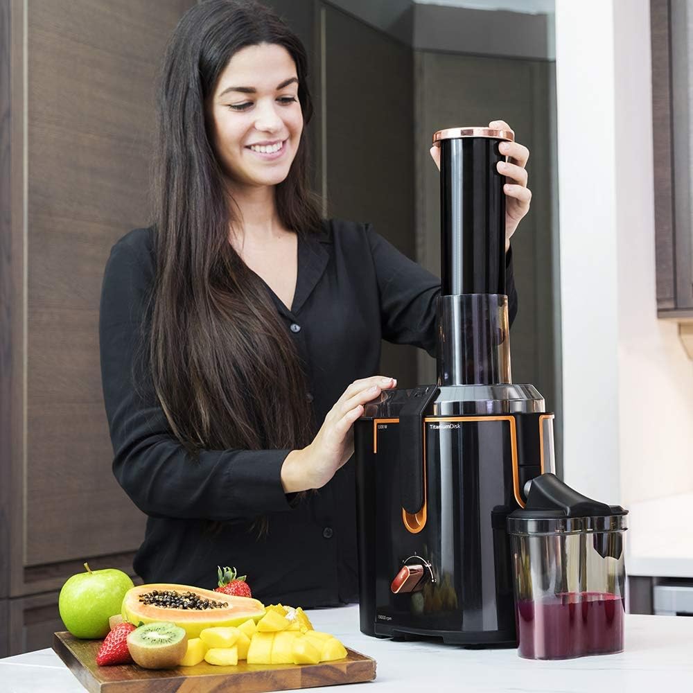 Cecotec Liquidificadora orbital Extreme Titanium 19000 XXL para frutas e legumes. 19000 RPM, 1300 W, canal de entrada XXL (75 mm), disco de revestimento de titânio, 2 velocidades e livre de BPA