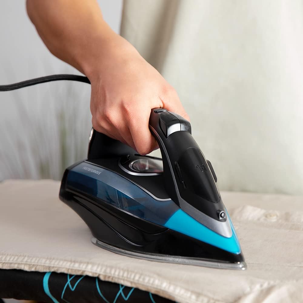 Cecotec Ferro de roupa a vapor anodizado Fast&Furious 6060 Ultra. 3100 W, Bomba de água automática integrada, desligamento automático, vapor contínuo de 75 g/min, sensor de toque e ecrã LCD