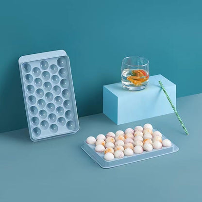 Formas de gelo, 33x3 peças, molde redondo para fazer bolas de gelo para freezer com tampa e recipiente, formas de gelo picado de fácil remoção, forma de cubos de gelo pequenos para resfriar bebidas, café, suco e coquetéis.