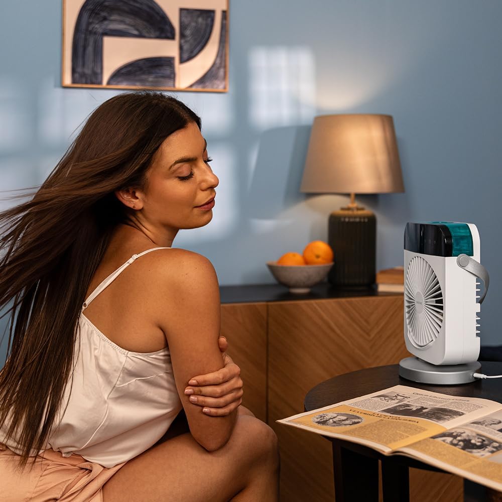 Cecotec Climatizador de mesa EnergySilence 600 DeskChill Smart Rotate. 10 W, depósito de 300 ml, controlo tátil, oscilação, 4 velocidades, luz LED com 7 cores e temporizador 8 h