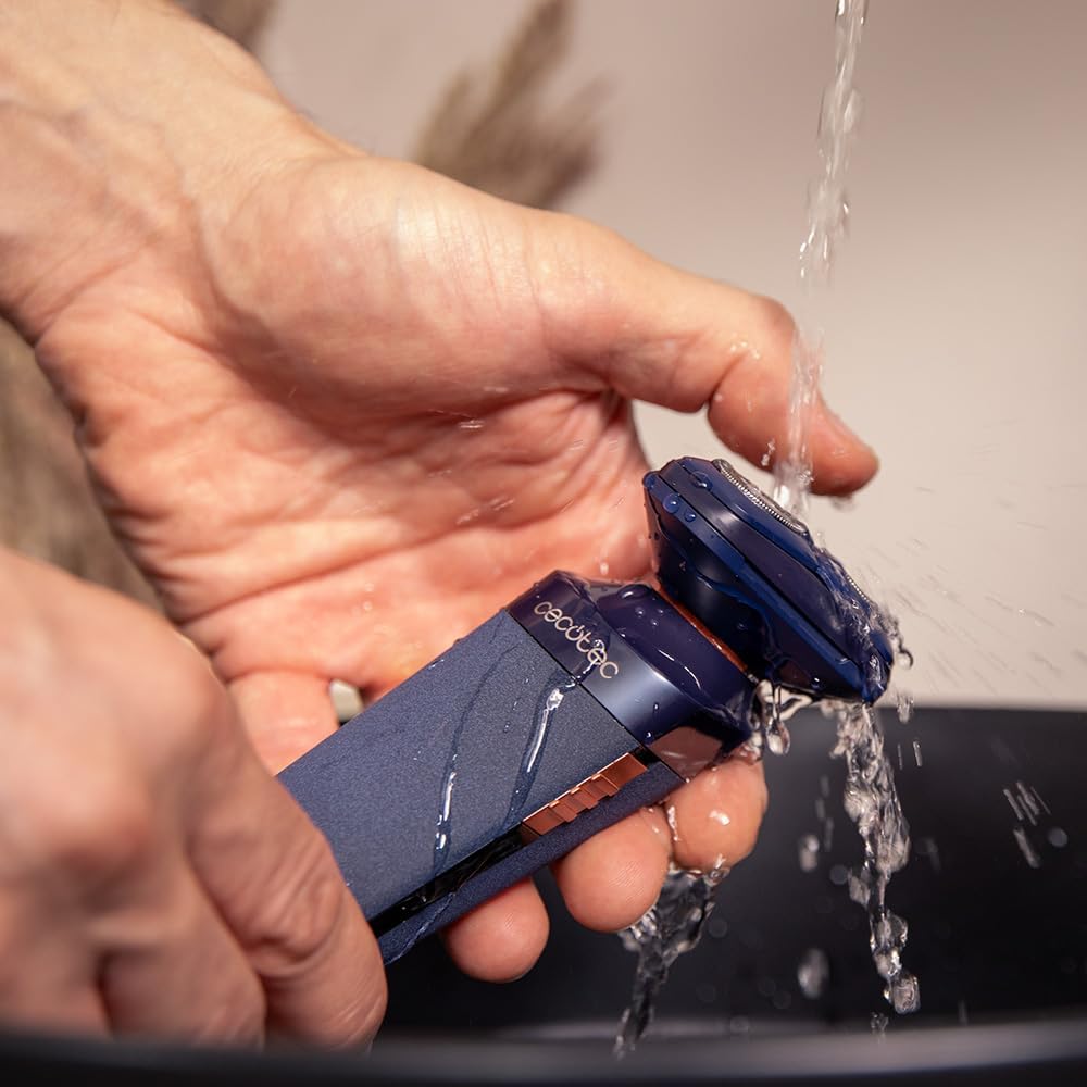 Cecotec Máquina de Barbear Rotativa PrecisionCare Elite. Autonomia 70 minutos, Lâminas de Aço Inoxidável, Resistente à Água IPX6, Uso Diário ou de Viagem, Desempenho Potente e Eficiente, 7200rpm