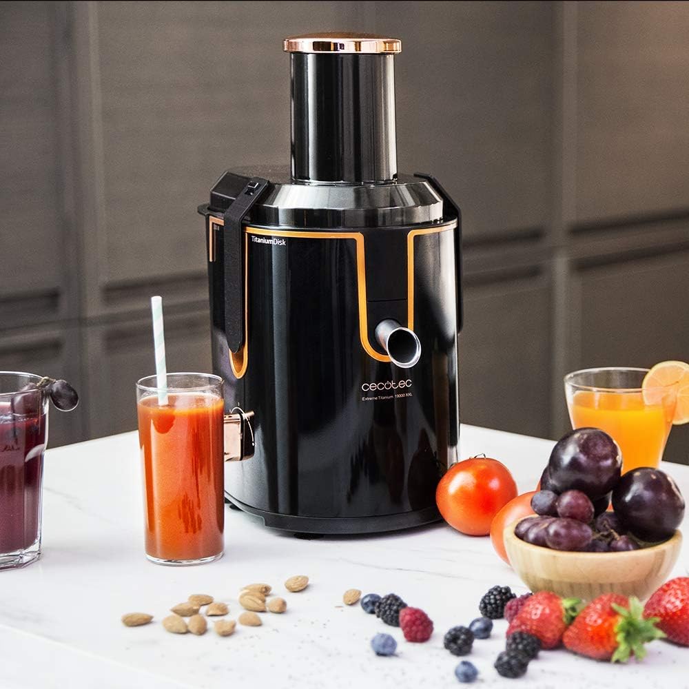 Cecotec Liquidificadora orbital Extreme Titanium 19000 XXL para frutas e legumes. 19000 RPM, 1300 W, canal de entrada XXL (75 mm), disco de revestimento de titânio, 2 velocidades e livre de BPA