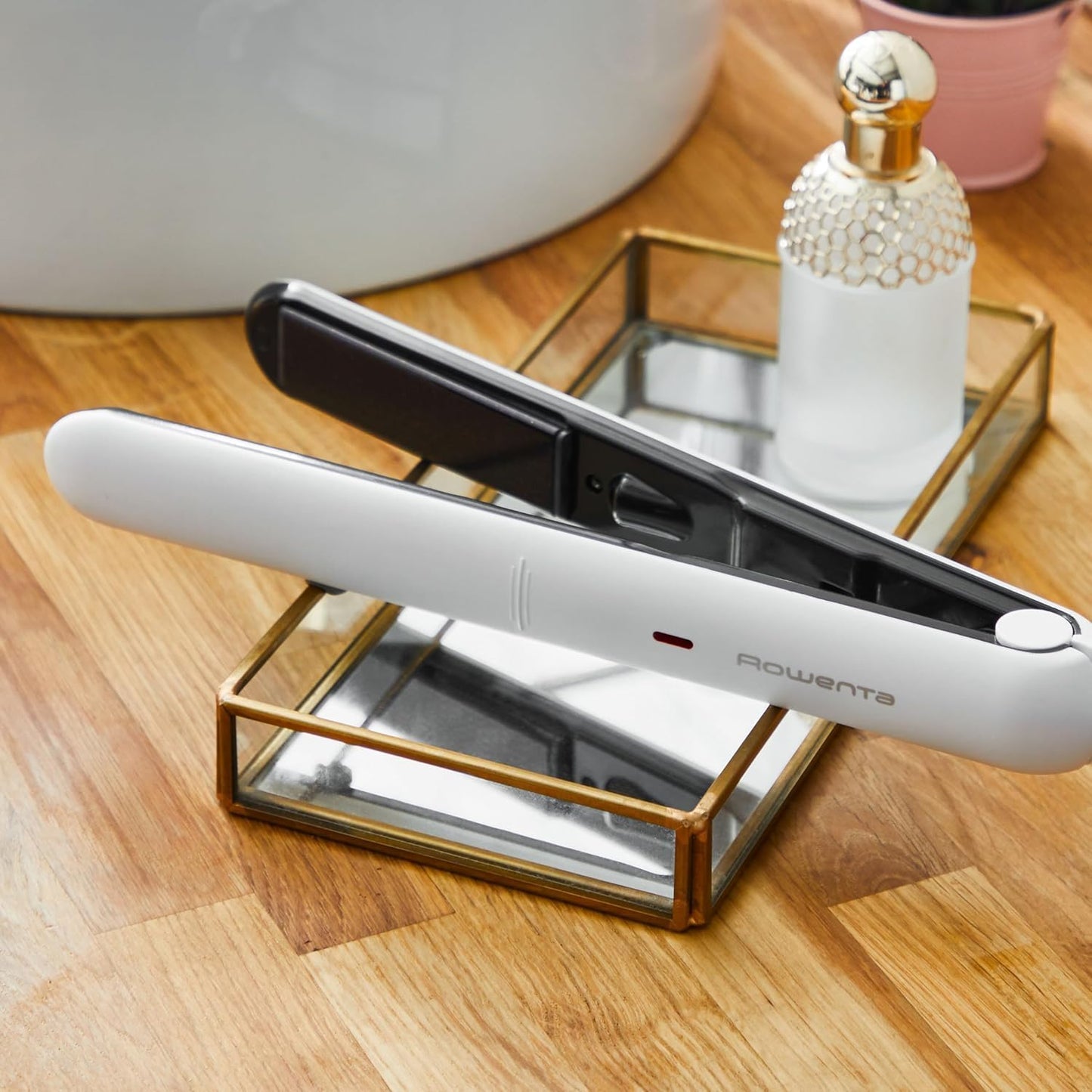 Rowenta Optiliss, alisador de cabelo com revestimento cerâmico para cabelos macios e brilhantes
