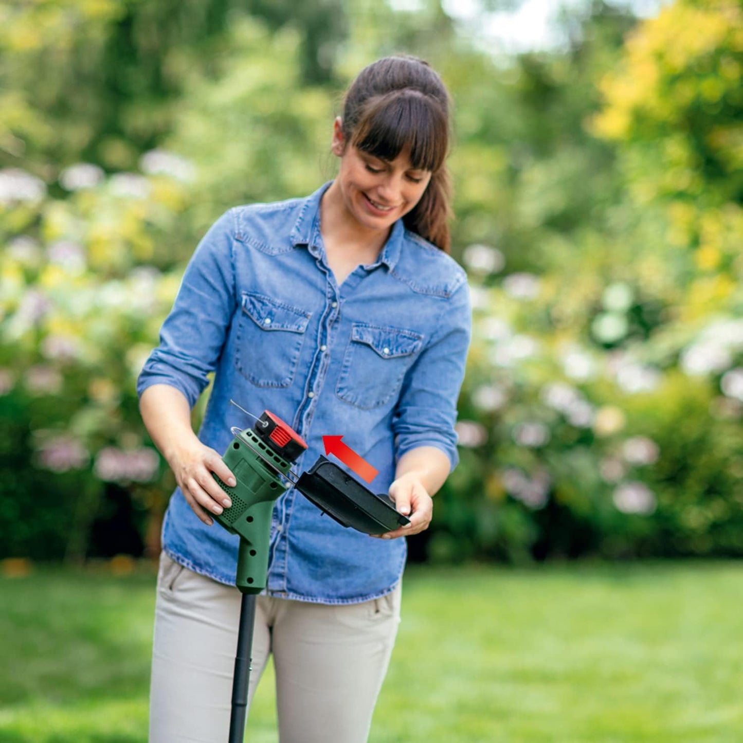 Bosch Home and Garden Cortador de ervas elétrico EasyGrassCut 23 (280 W, diâmetro de corte de 23 cm, embalagem em caixa) [Classe energética A+++]