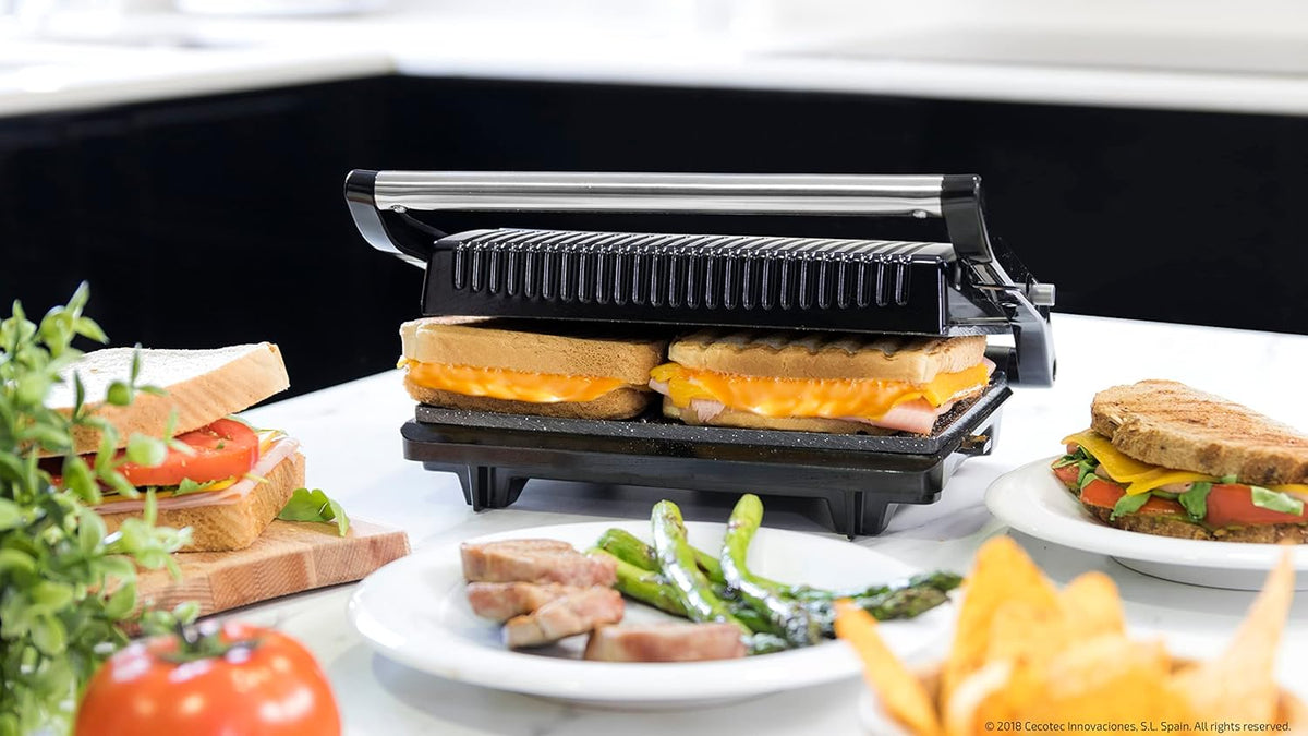 Cecotec Grelhador Elétrico Rock'nGrill 750 Full Open. 750 W, Placa Sanduicheira, Revestimento de Pedra RockStone, Abertura de 180º, Superfície 23x14,5 cm, Pinça de Fecho e Compartimento Recolhe-cabos
