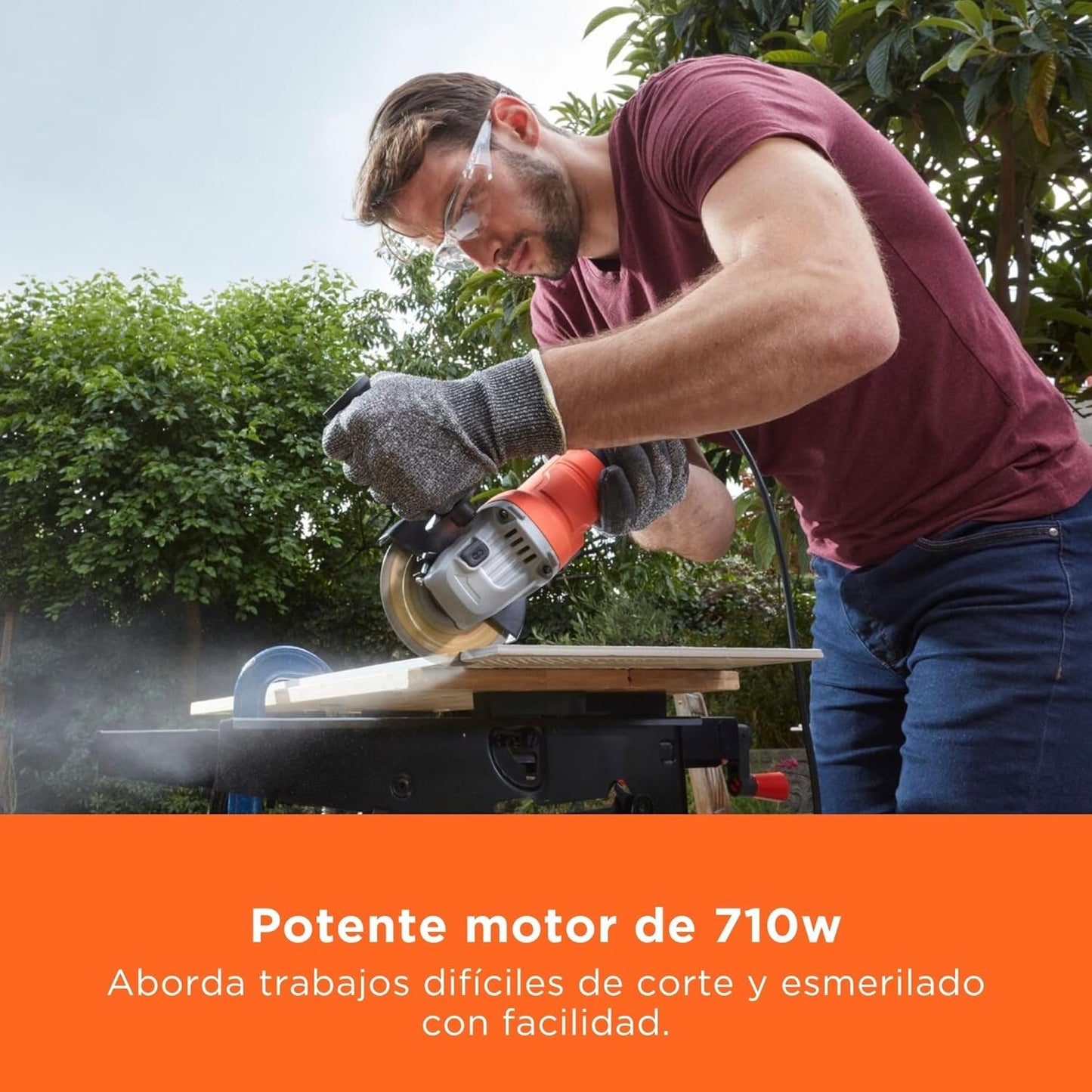 BLACK+DECKER Rebarbadora angular compacta com cabo de 15 mm 710 W, BEG010-QS,