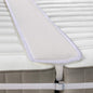 Conector de colchão Qucover Bed Bridge Pad, conversor de tamanho duplo para king size - enchimento instantâneo de espuma hipoalergênica para espaços entre camas, 74 x 5 x 3 polegadas + cinto fixo de 33 pés para hóspedes que ficam em reuniões familiares