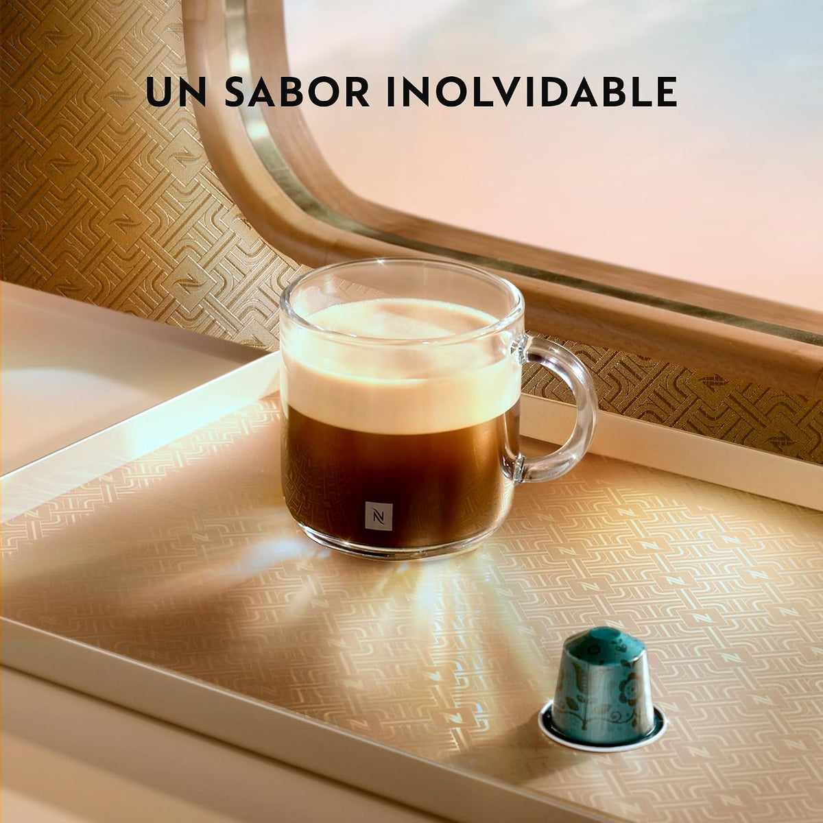 Krups Nespresso Inissia XN1005 - Máquina de café monodose de cápsulas Nespresso, 19 bares, desligamento automático, capacidade de 0,7L, design compacto, modo eco, cor vermelho, inclui kit de