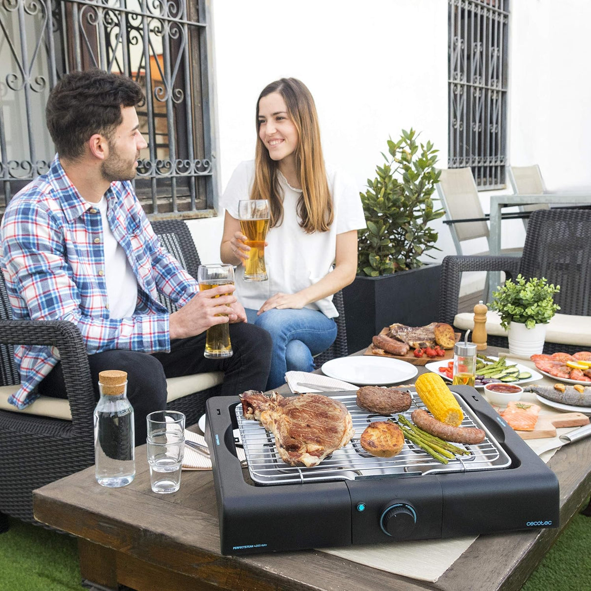 Cecotec Churrasqueira Elétrica de Mesa de Jardim PerfectSteak 4200 Way. 2400W, Grelha Inox, Temperatura e Altura Ajustável a 3 Níveis, 18/10 Aço, Cor Preto Aço